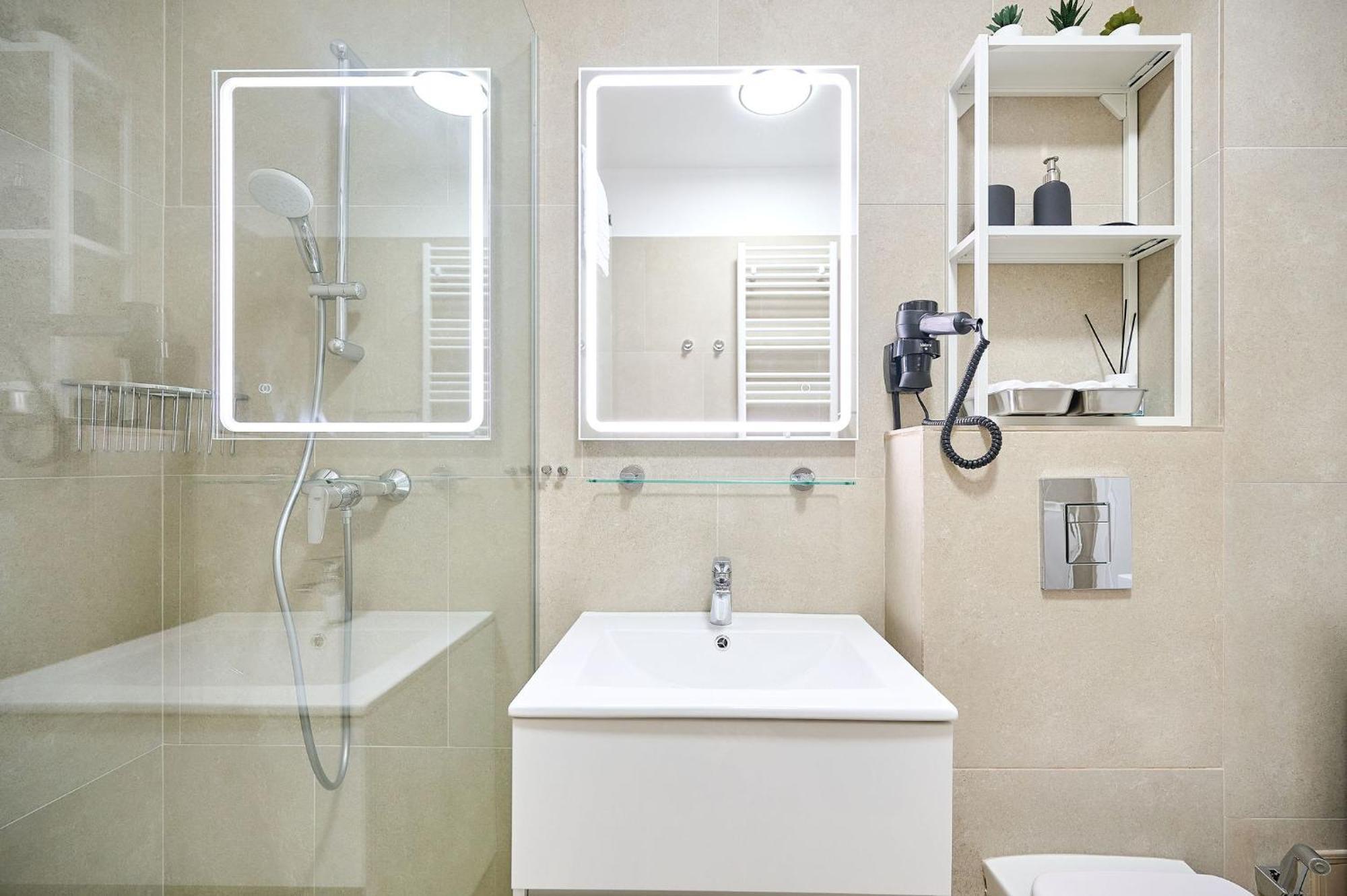 Newvision Apartment In Infinity Beach Resort - Parking Mamaia Dış mekan fotoğraf